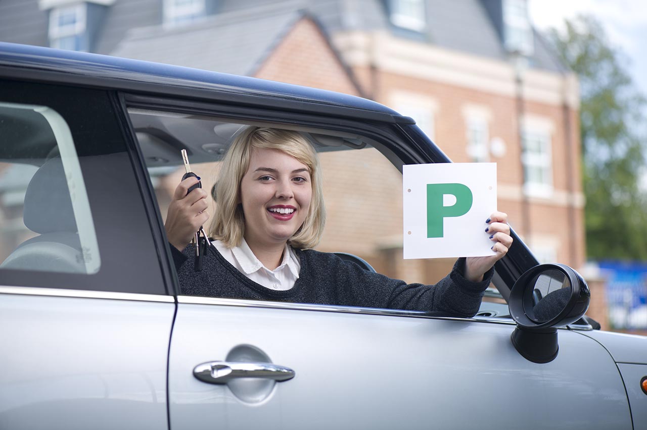 Instructor auto român Londra lecție de condus în limba română